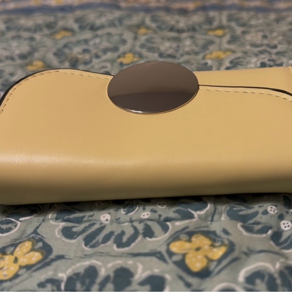 BCBGeneration yellow leather wallet/wristlet w/clip, NWOT. - Picture 5 of 9